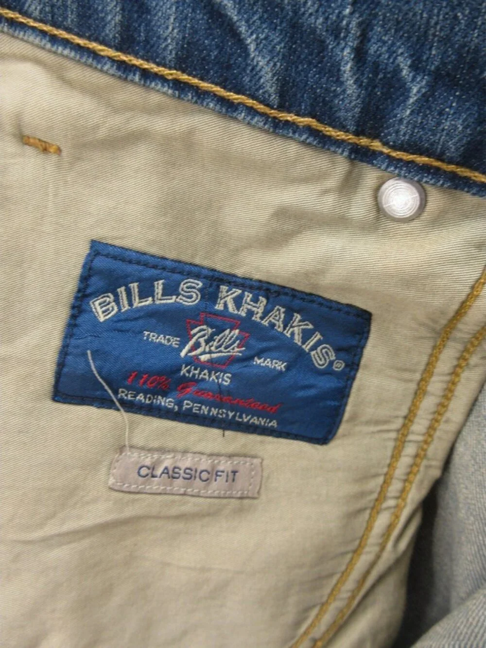 Bills Khakis Jeans 44X32 Straight Denim Classic Fit Vintage Wash NEW